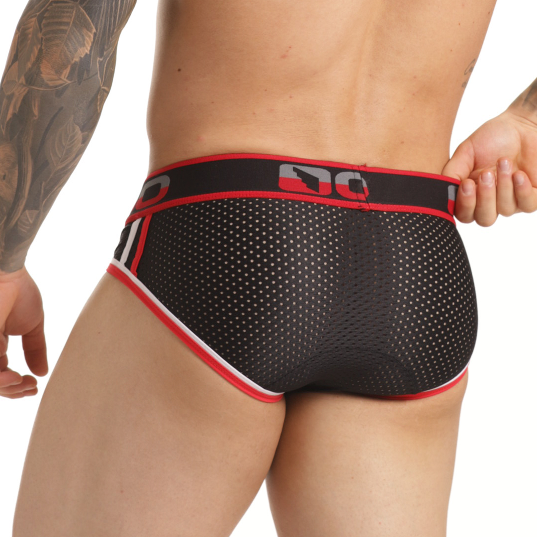 VERSATIL RED BRIEF